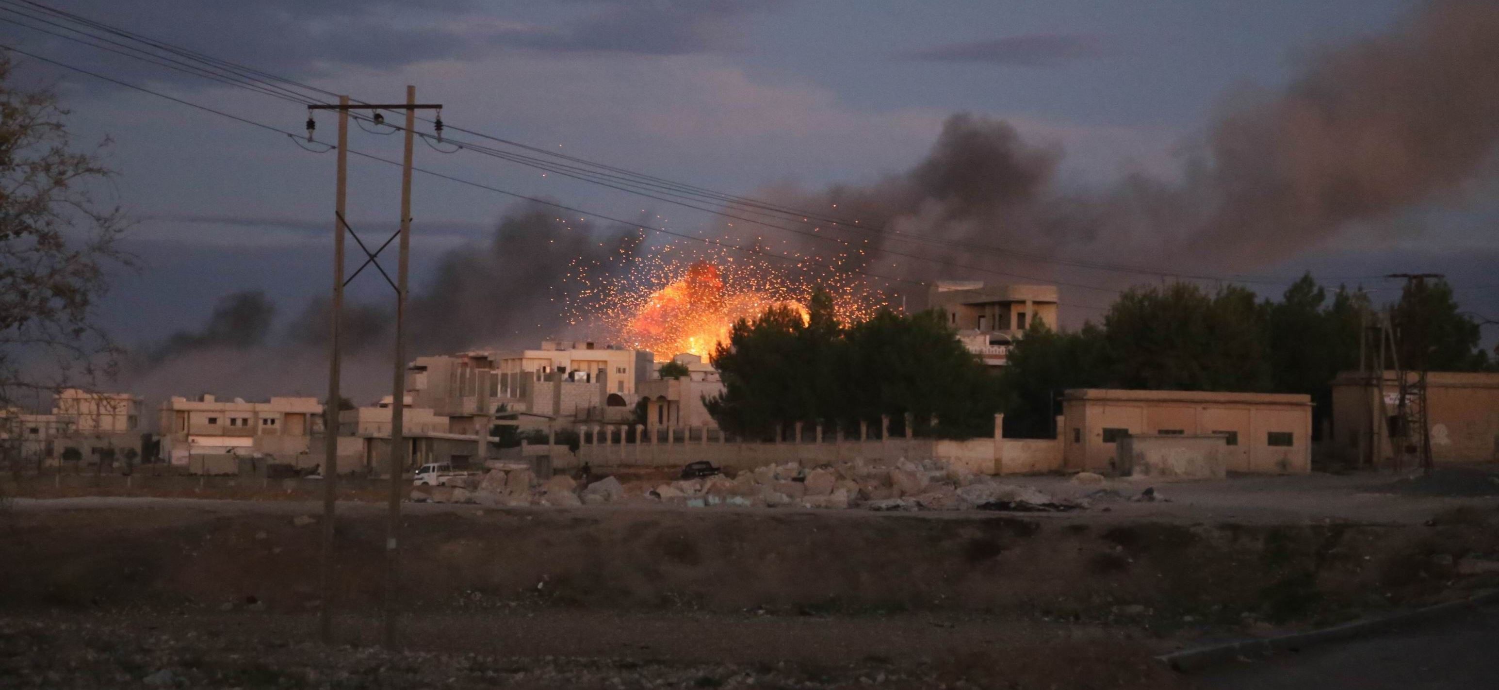 YPG otombêleke bombekirî ya DAIŞ bi wan ve teqand