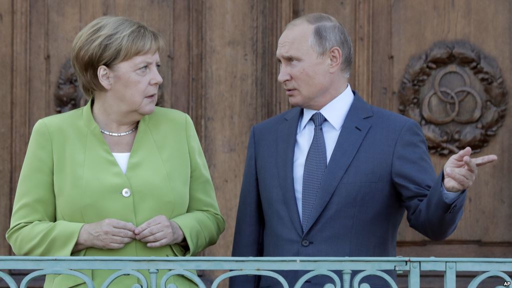  Merkel ji Putin Xwest ku Leşkerên Ukrayna Berde